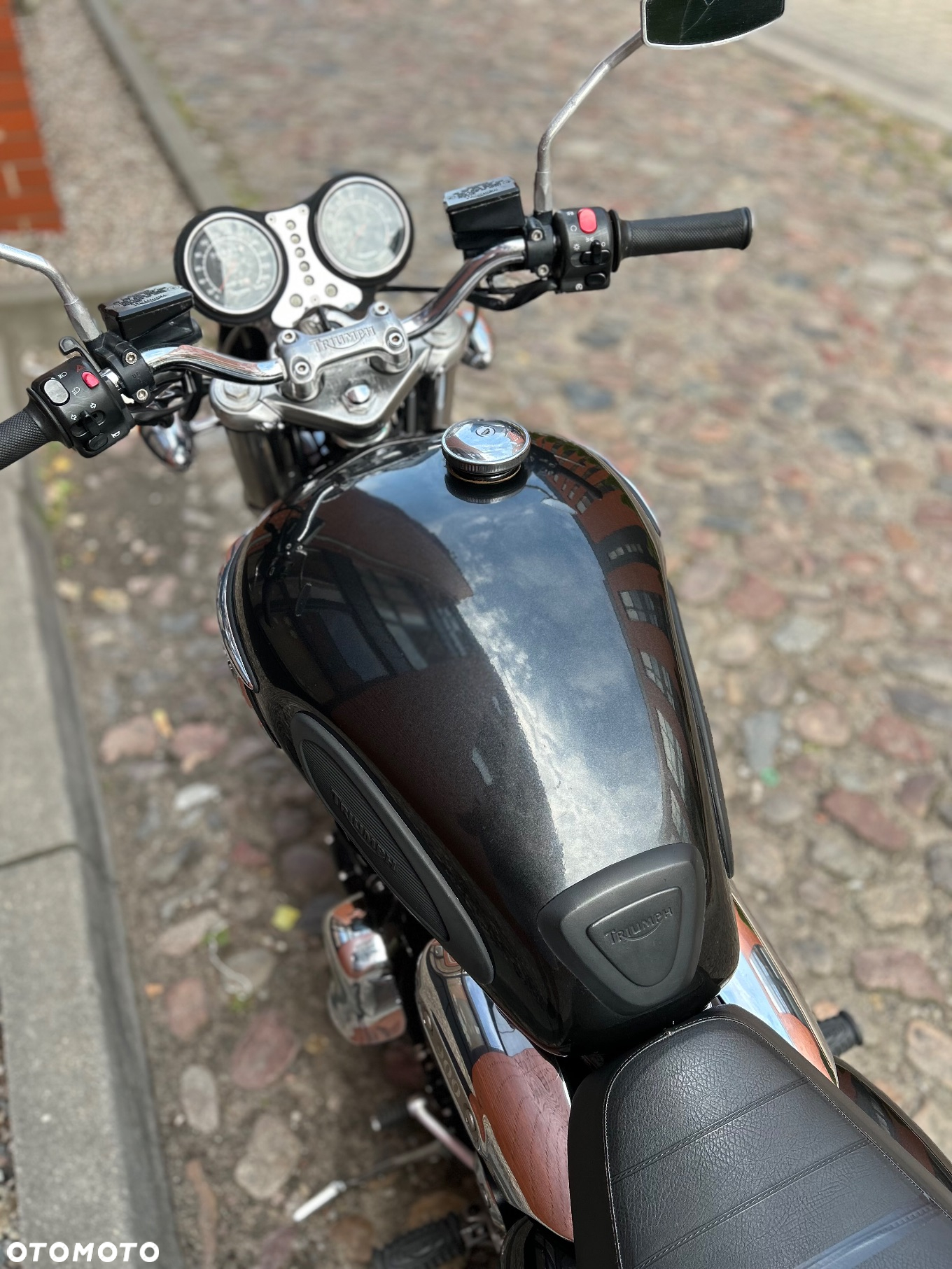 Triumph Legend TT - 12