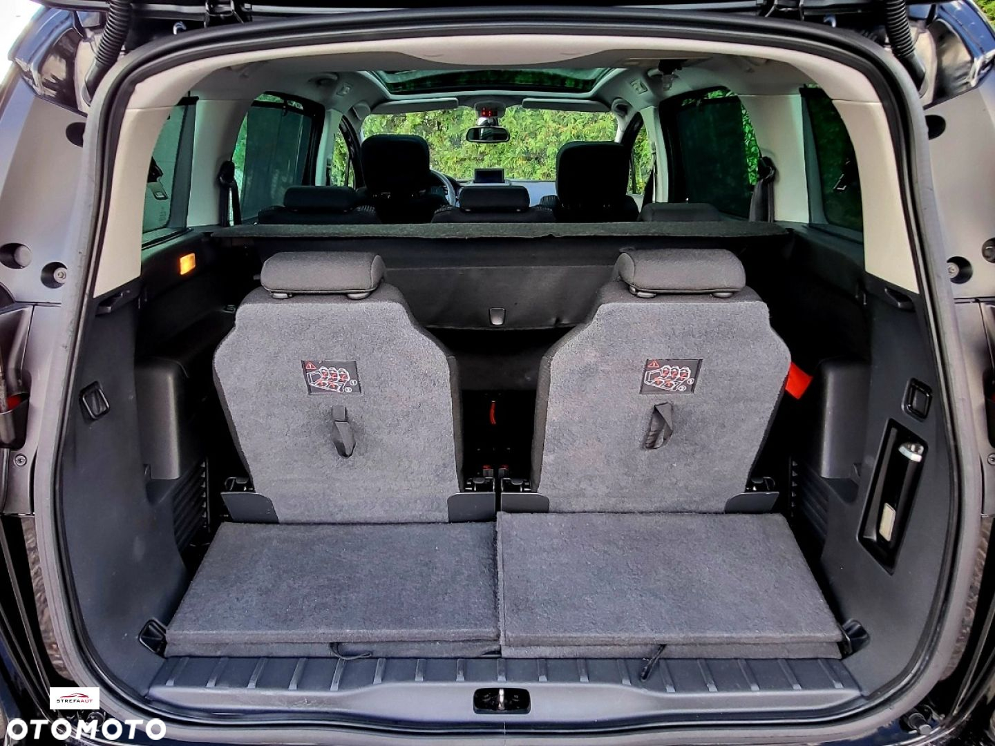 Peugeot 5008 - 8