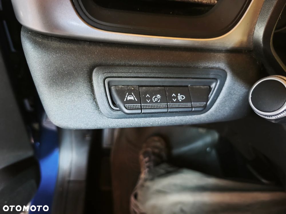Renault Captur - 22