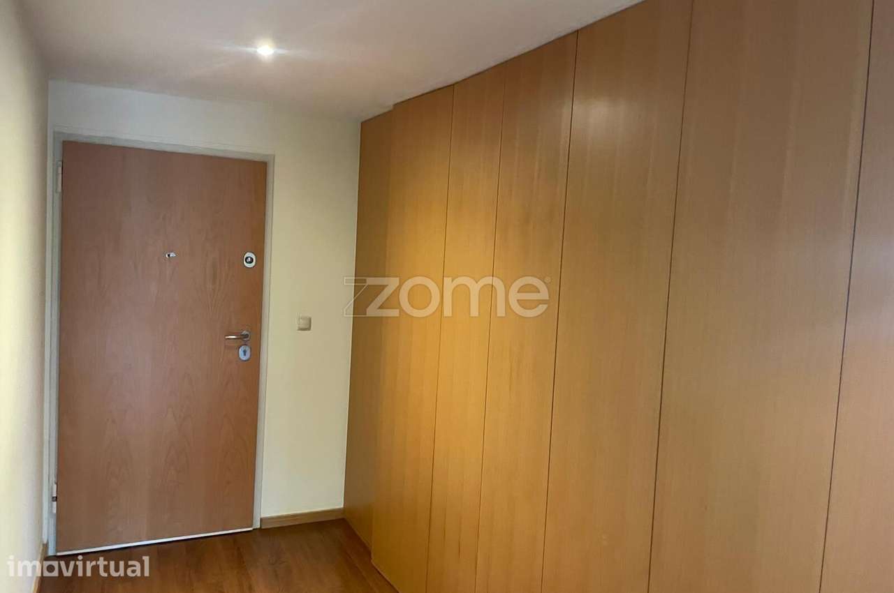 Apartamento T1 mobilado para arrendamento no Candal - Grande imagem: 2/20