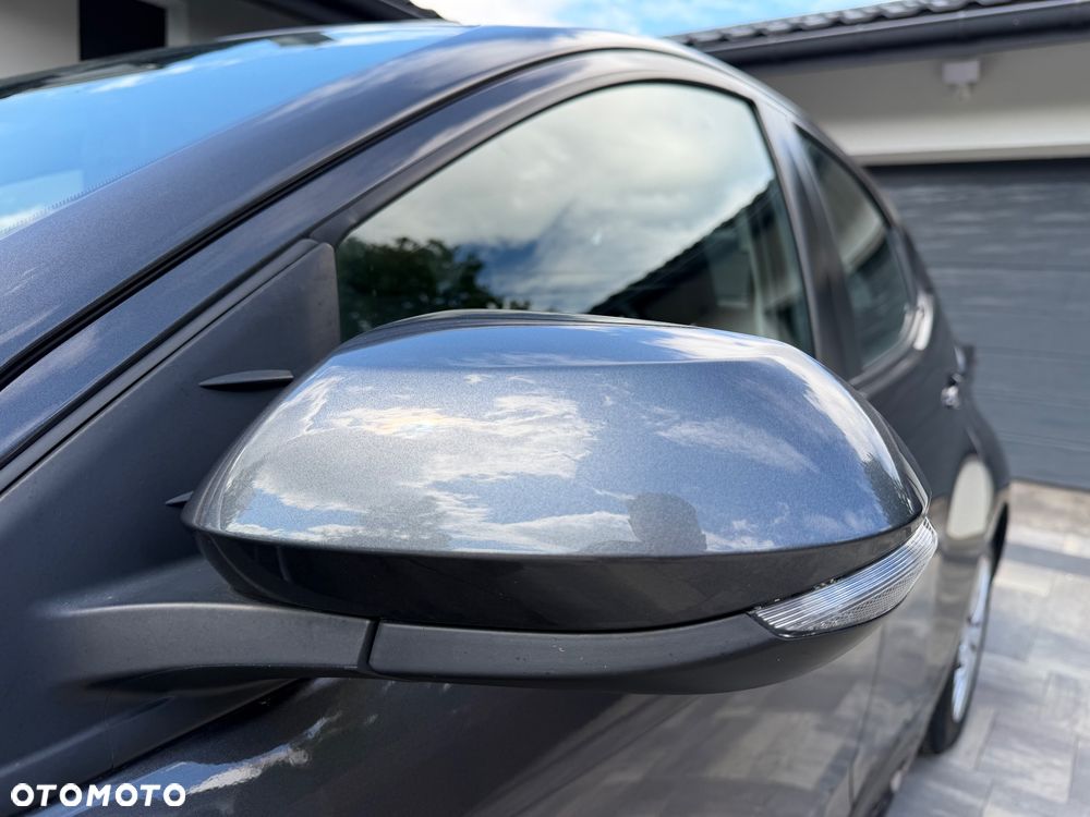 Toyota Yaris 1.5 Comfort - 16