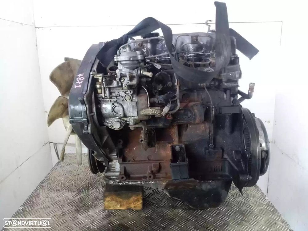 MOTOR COMPLETO MITSUBISHI MONTERO CANVAS TOP 1983 - - 2