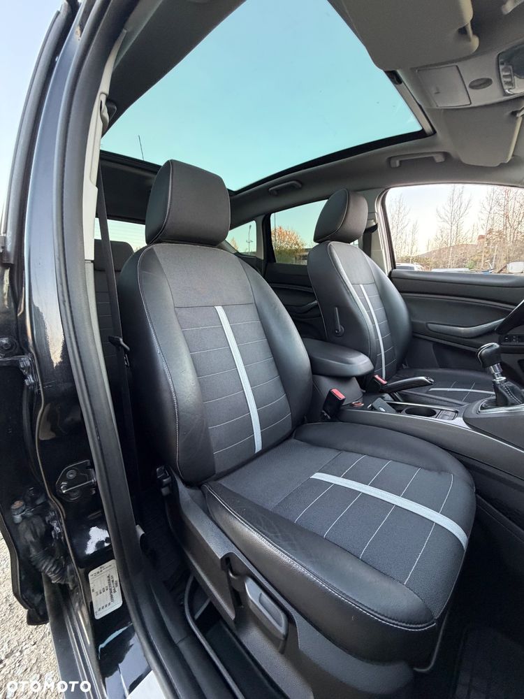 Ford Kuga 2.0 TDCi 4x4 Titanium - 30