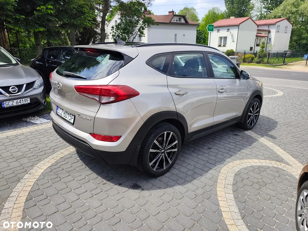 Hyundai Tucson - 4