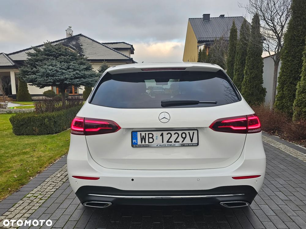 Mercedes-Benz Klasa B 180 Style 7G-DCT - 8