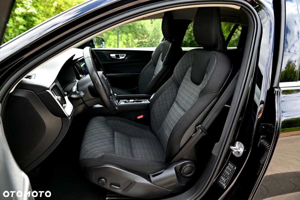 Volvo V60 B3 B Geartronic Momentum Core - 21