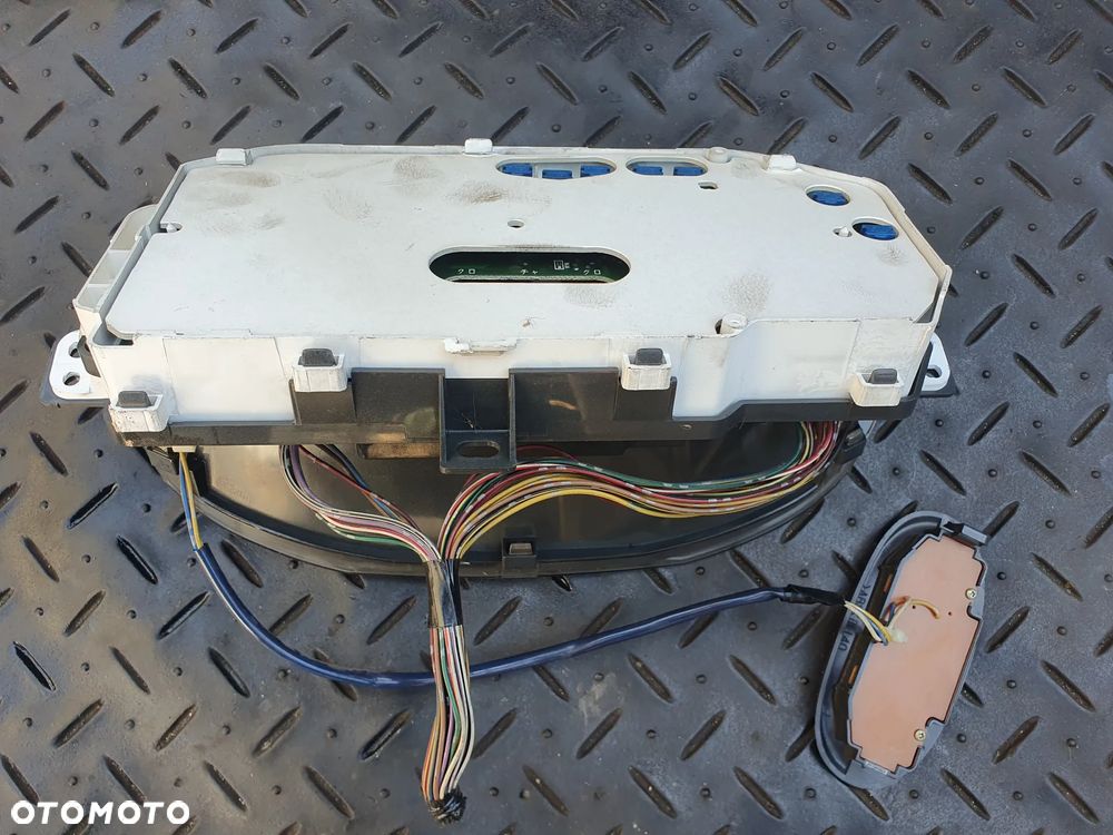 Zegary licznik 83800-52330 Toyota Yaris I  1.5 TS  SPORT WERSJA EUROPEJSKA - 3