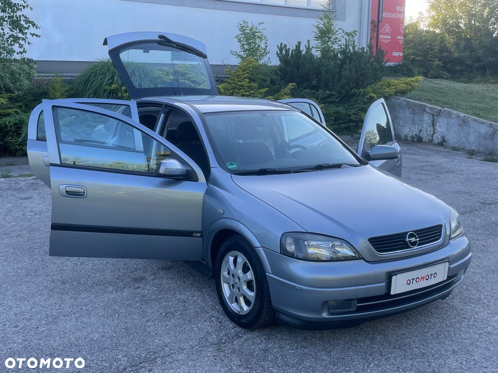 Opel Astra 1.6 Njoy - 39