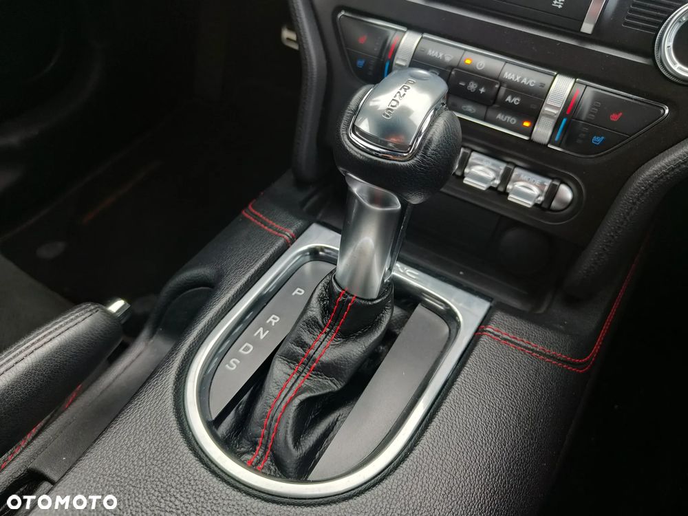 Ford Mustang - 19