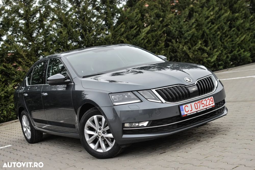 Skoda Octavia 1.6 TDI DSG Clever - 12