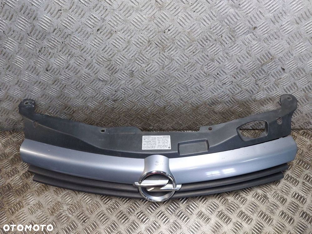 GRILL ATRAPA CHŁODNICY OPEL ASTRA H Z163 - 2