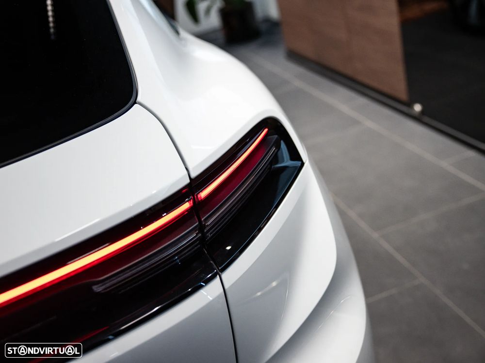 Porsche Macan Electric - 13