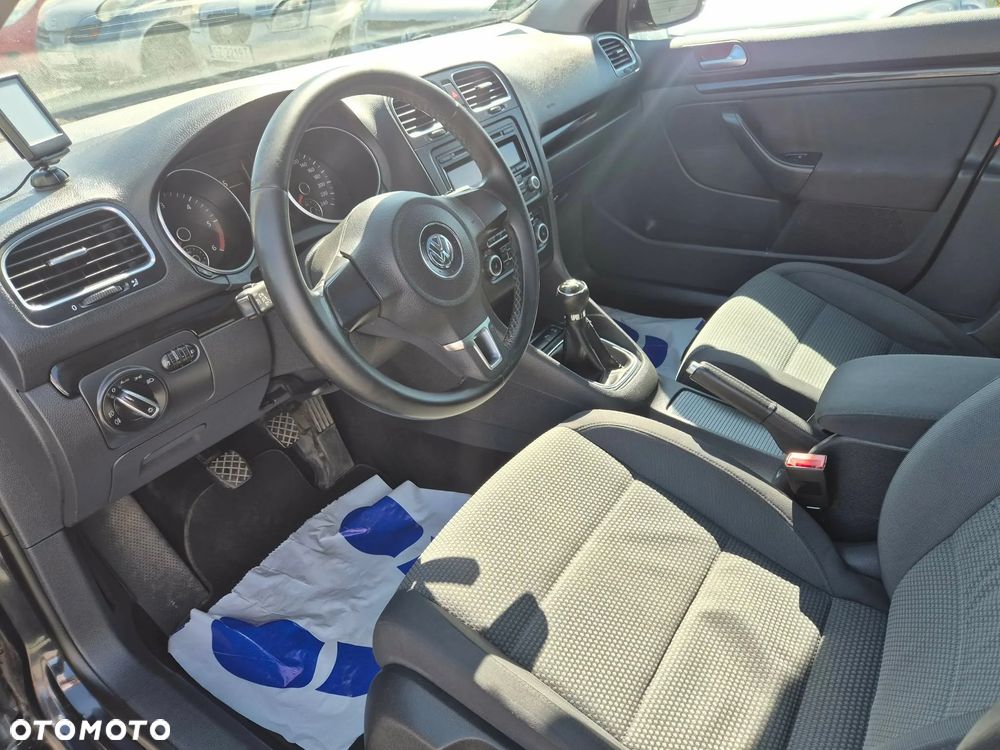 Volkswagen Golf 1.6 TDI Highline - 25
