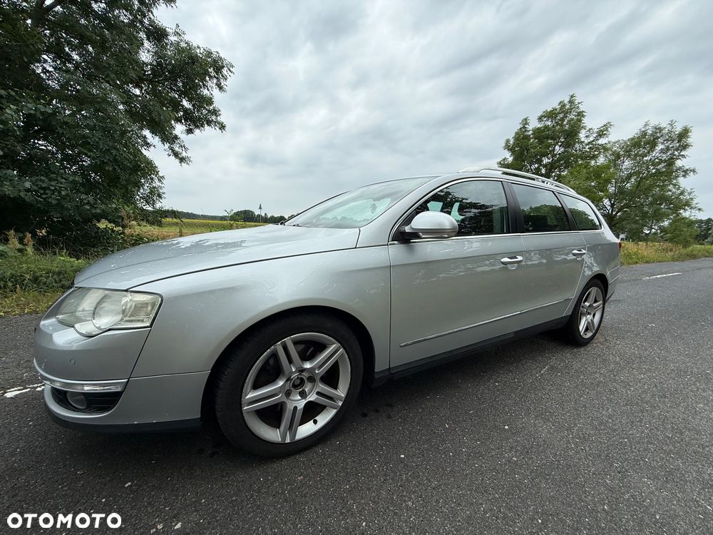 Volkswagen Passat 2.0 TDI Comfortline - 14