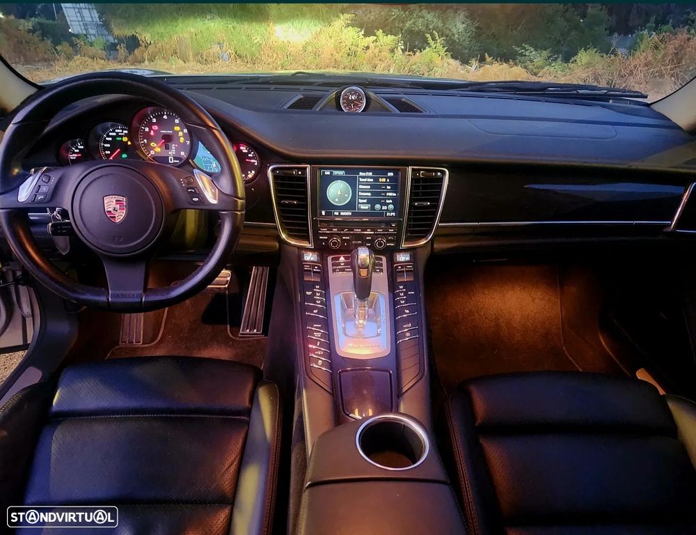 Porsche Panamera 4S PDK - 9