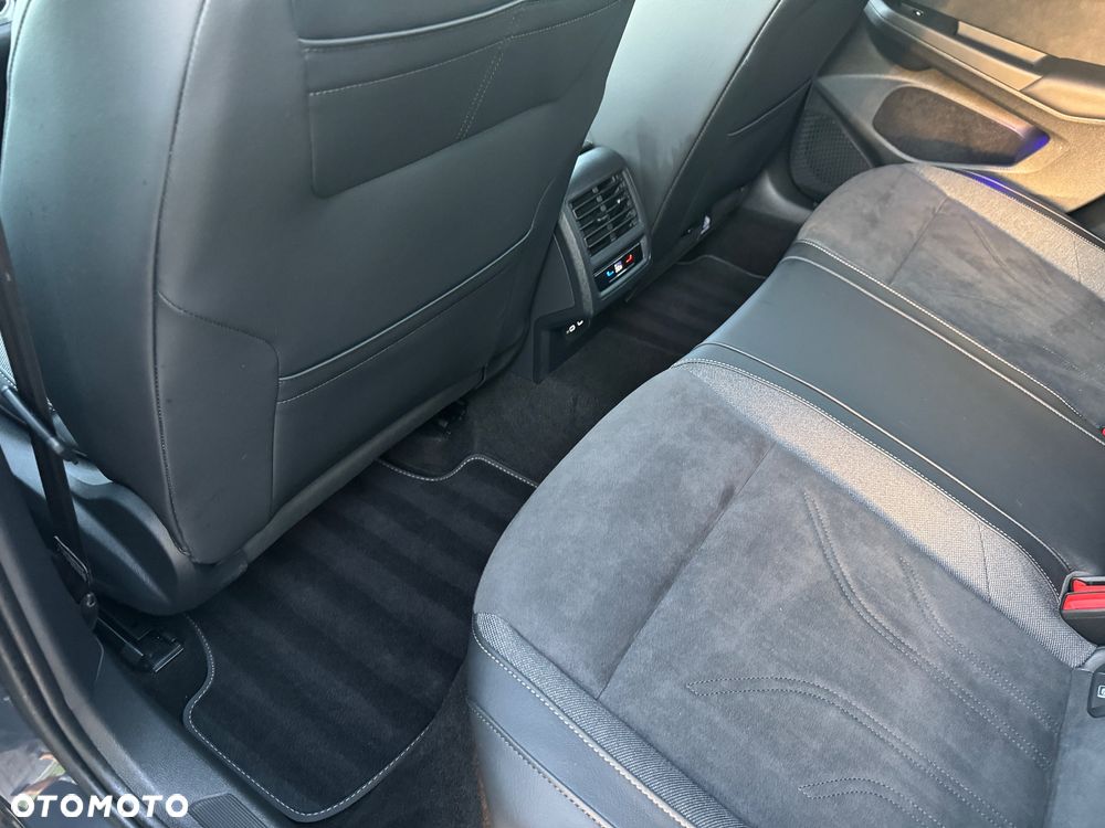 Volkswagen Golf 1.5 TSI EHybrid PHEV 150kW Life Plus DSG - 11