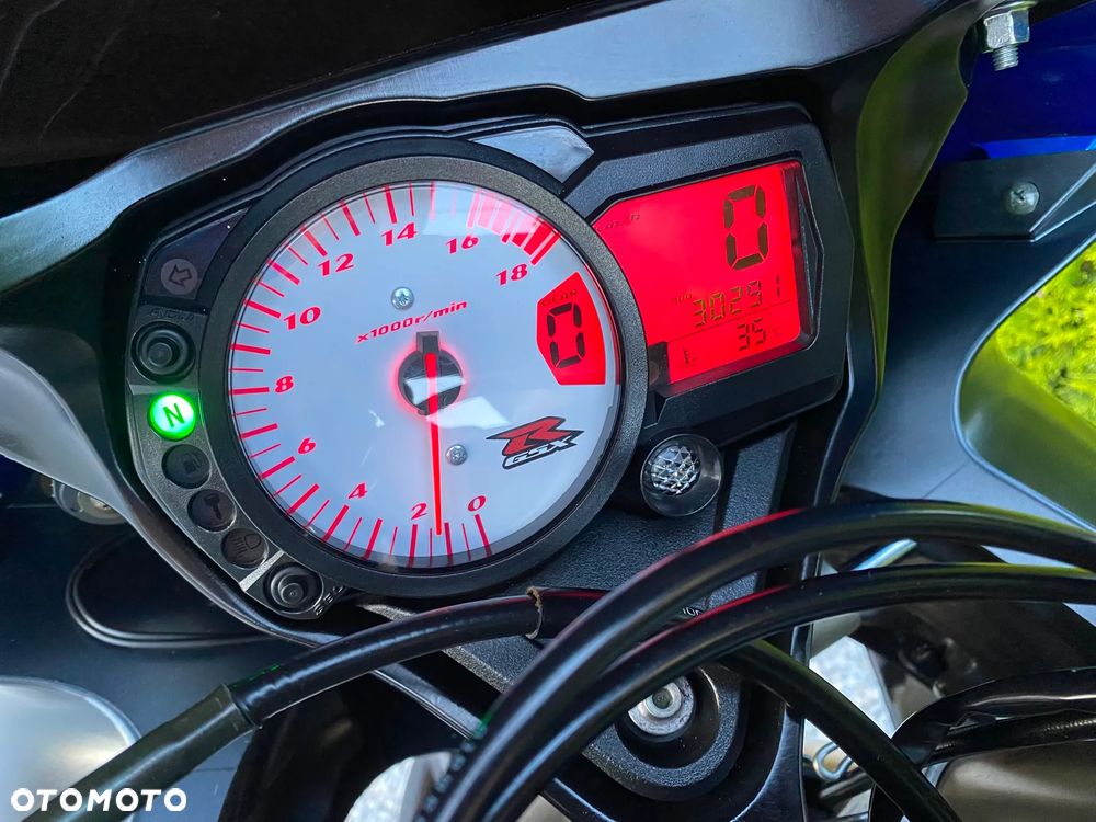 Suzuki GSX-R - 28