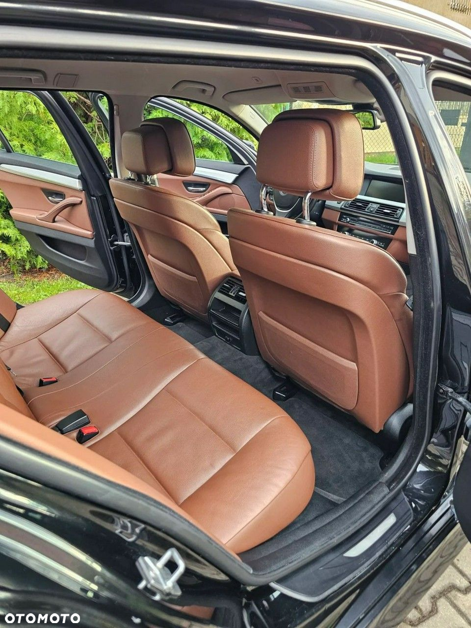 BMW Seria 5 520d Touring Luxury Line - 13