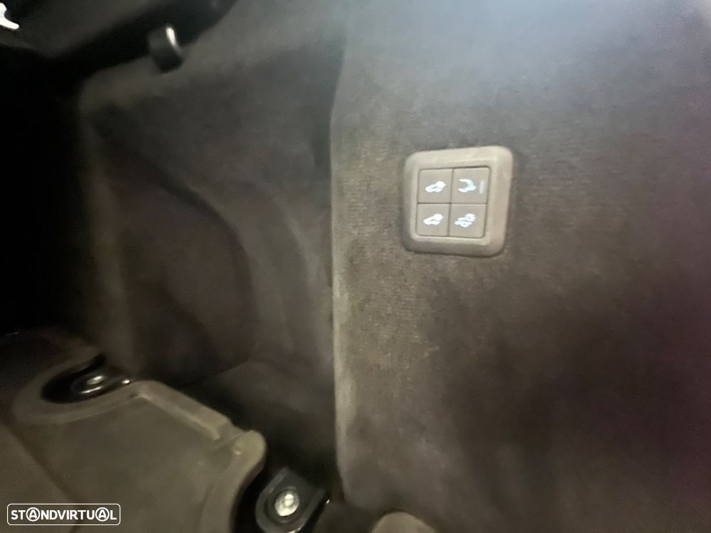 Land Rover Range Rover Sport 2.0 Si4 PHEV HSE Dynamic Stealth - 25