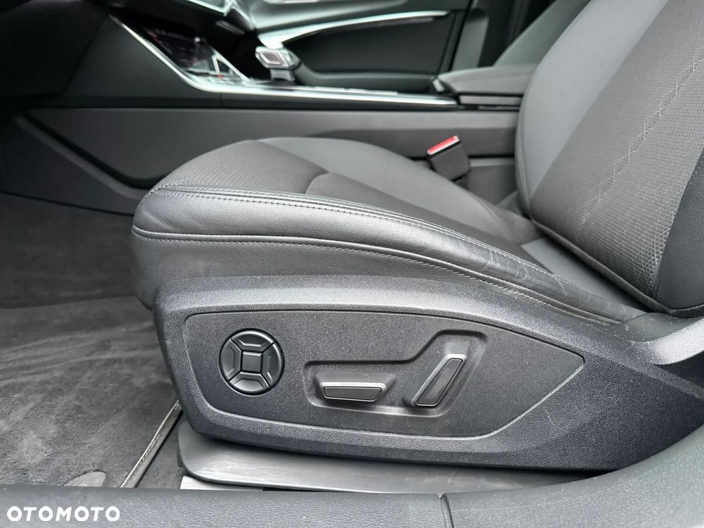 Audi A6 Allroad - 16