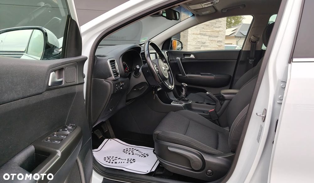Kia Sportage 1.6 GDI 2WD Dream-Team Edition - 14
