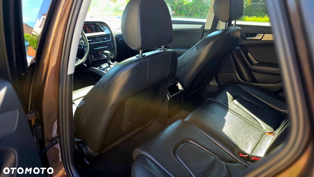 Audi A4 Avant 2.0 TDI DPF multitronic Ambiente - 23