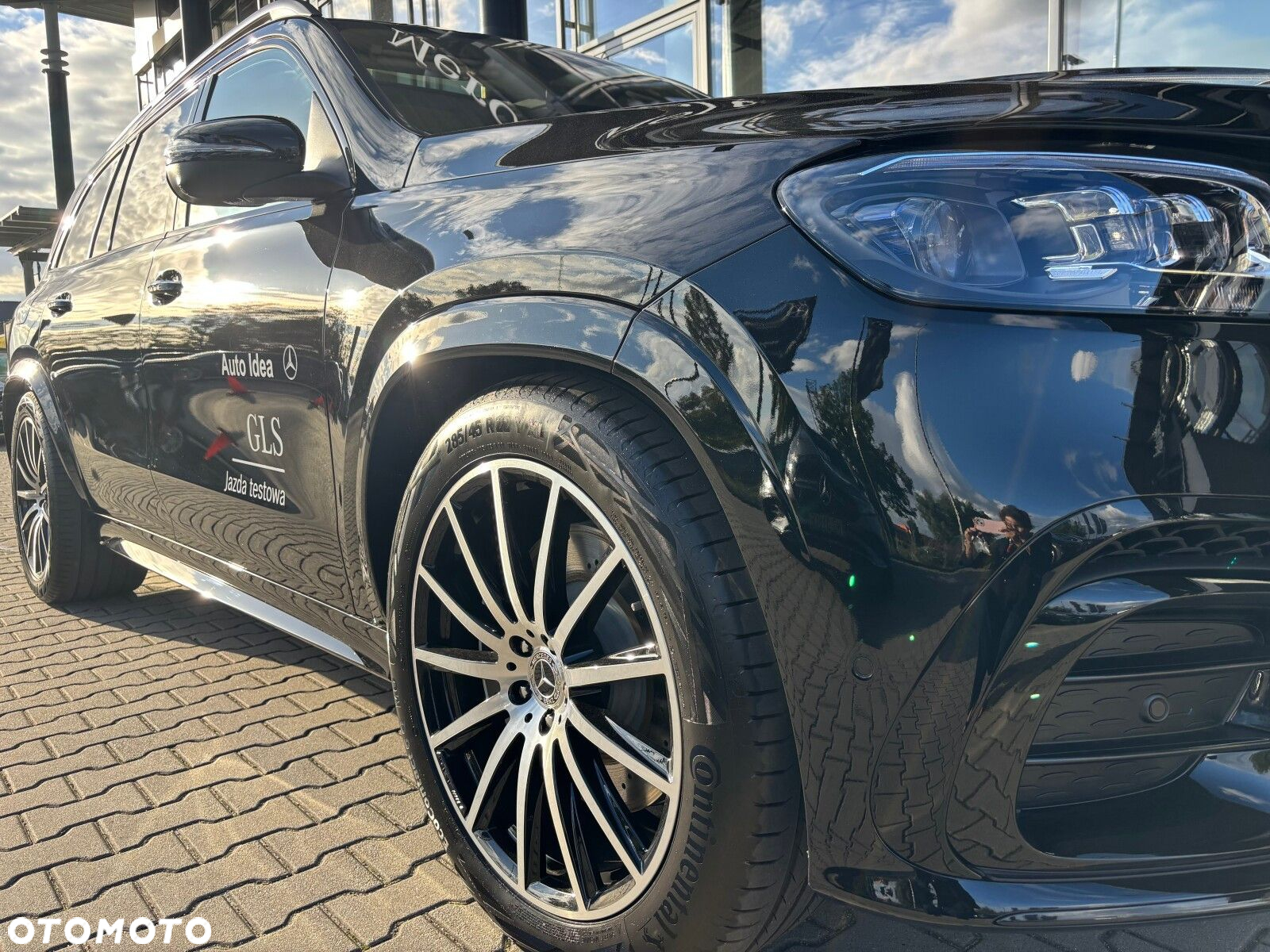 Mercedes-Benz GLS - 2