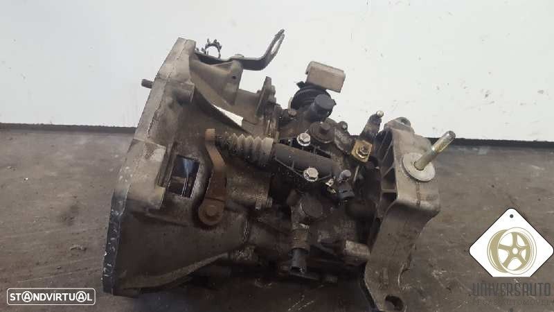 CAIXA VELOCIDADES FIAT PUNTO 1999 - 2