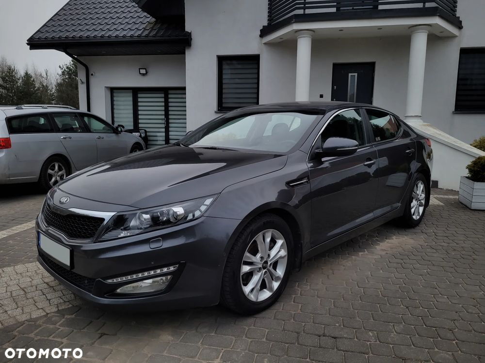 Kia Optima - 8
