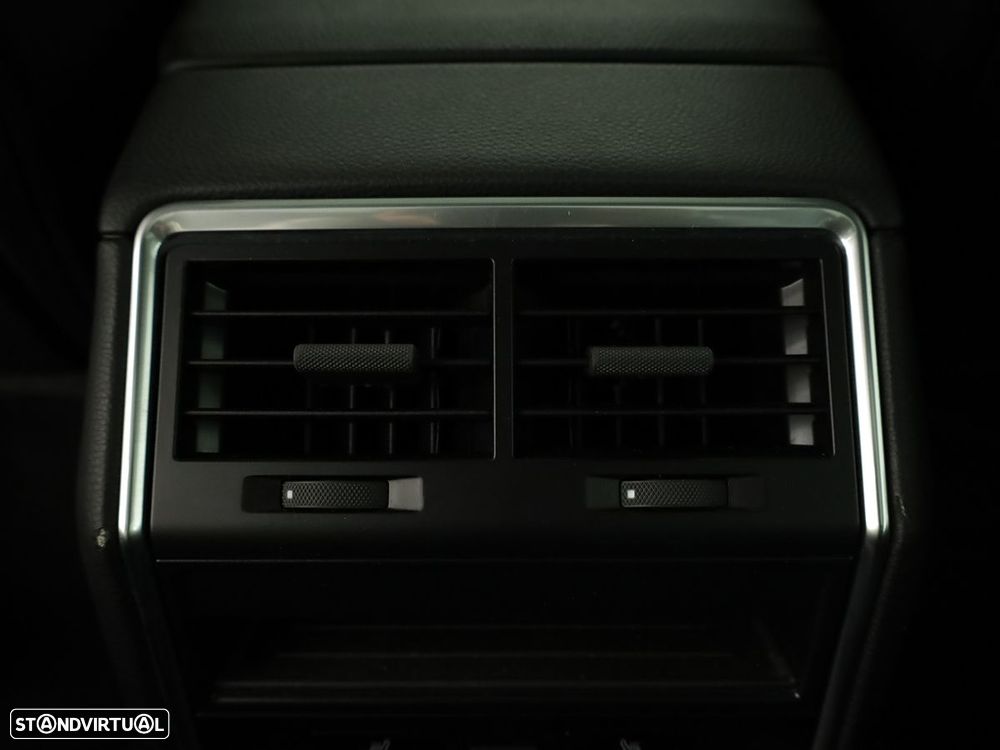 Porsche Panamera Sport Turismo 4 E-Hybrid - 35