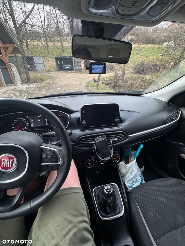 Fiat Tipo 1.6 MultiJet 16v Lounge - 29