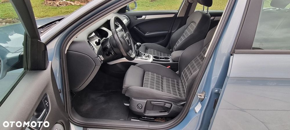 Audi A4 Avant 2.0 TDI DPF quattro Attraction - 20