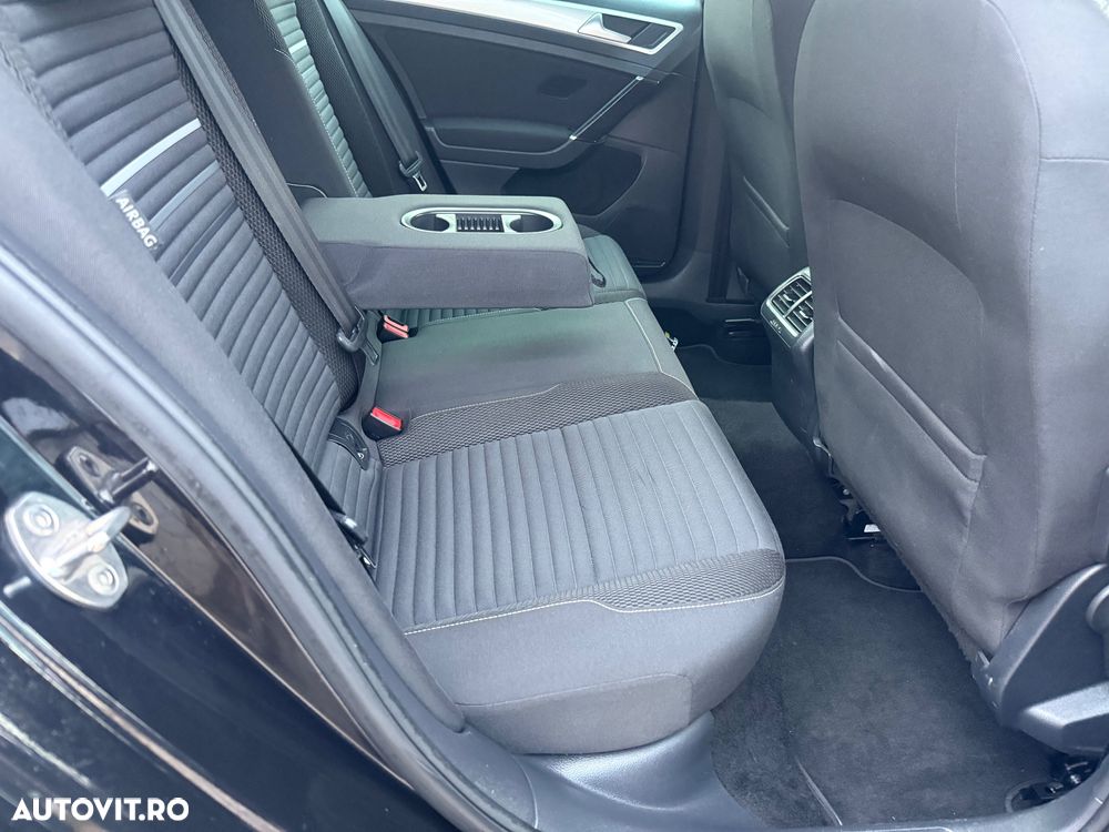 Volkswagen Golf 1.6 TDI 4Motion BlueMotion Technology Cup - 29