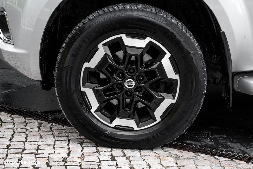 Nissan Navara 2.3 dCi CD 4WD Tekna Auto - 10