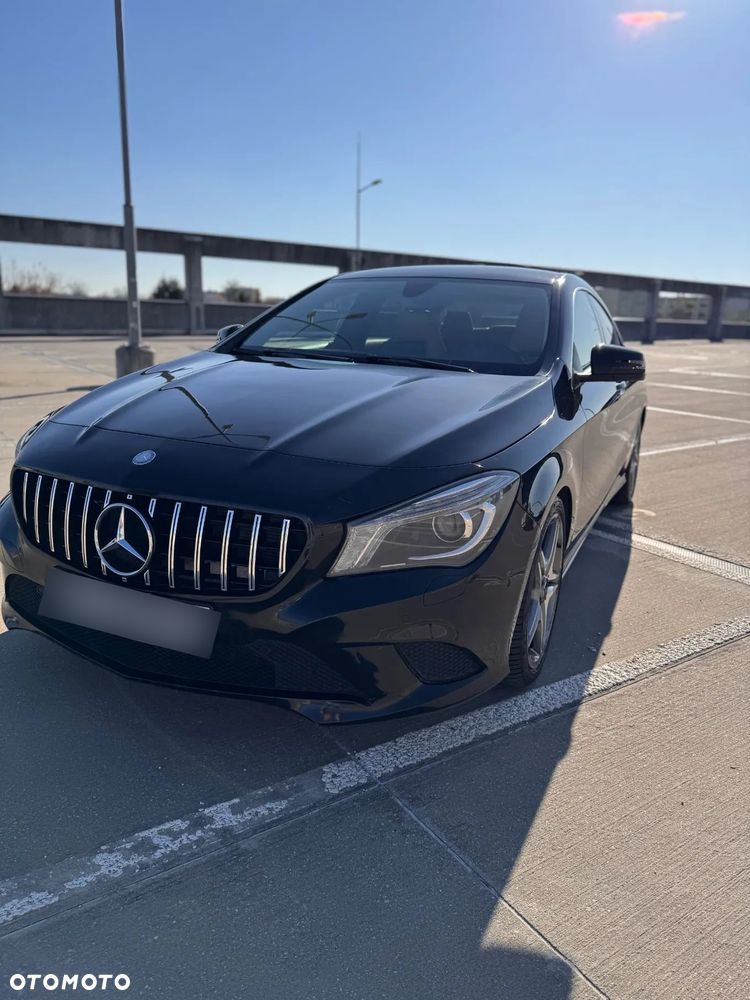 Mercedes-Benz CLA 180 d 7G-DCT AMG Line - 4