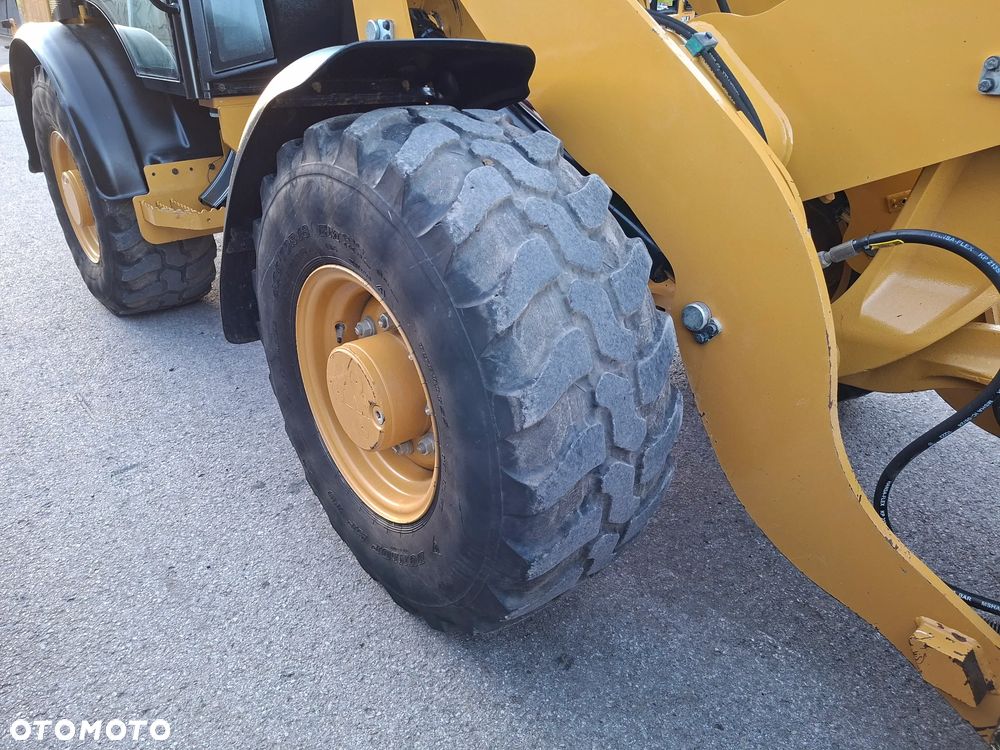 Caterpillar CAT 906 M - 19