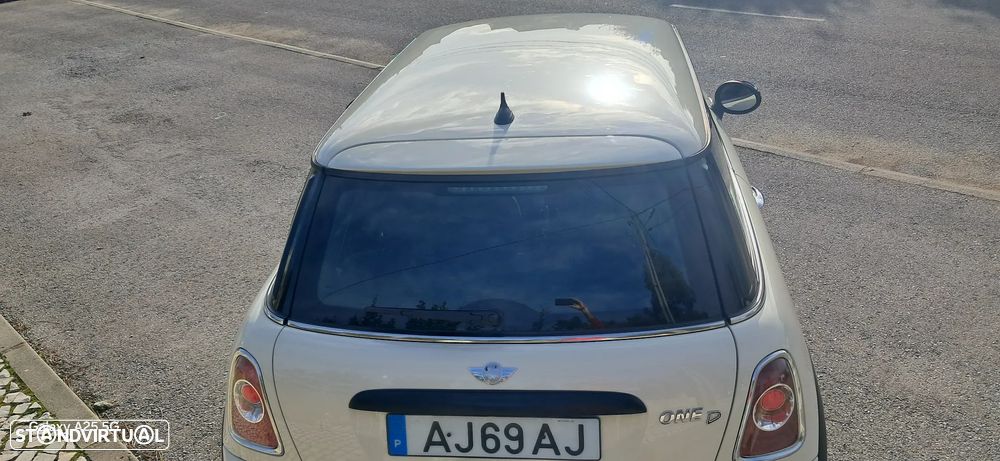 MINI 3 Portas One D - 9