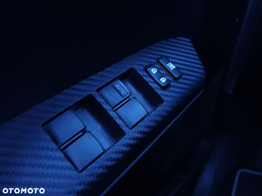 Toyota RAV4 2.0 D-4D Premium - 14