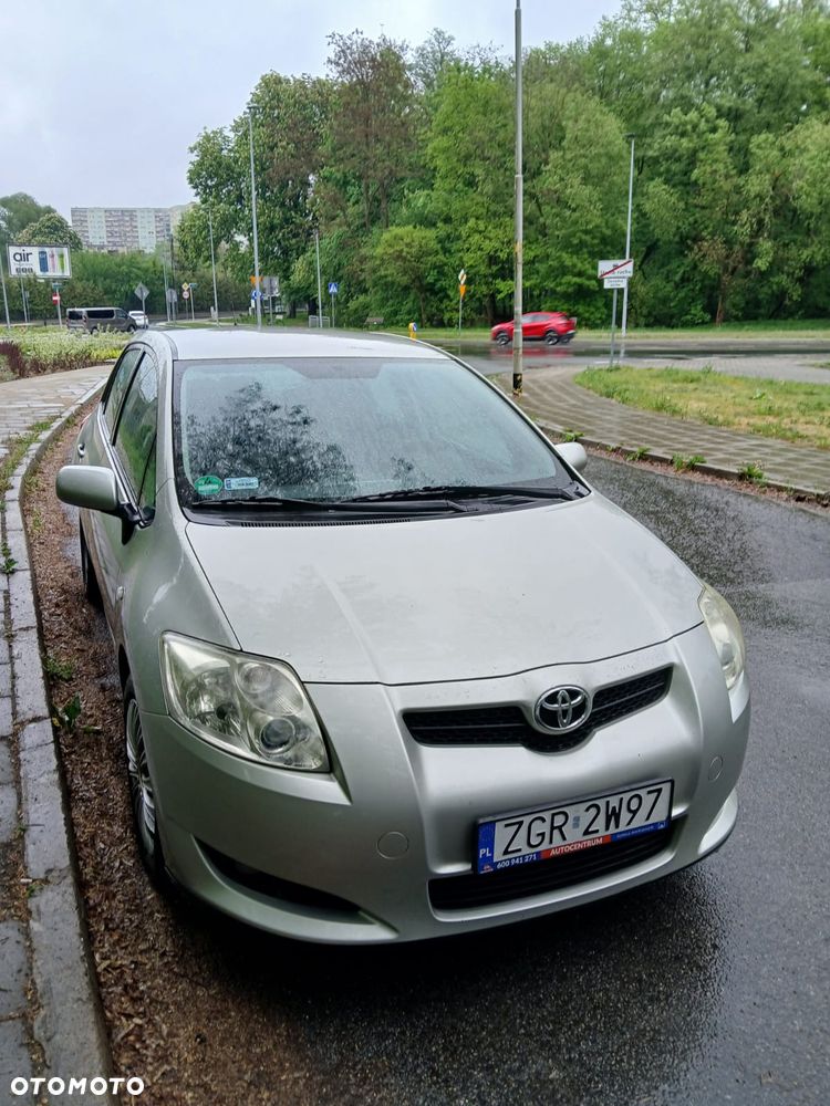 Toyota Auris 2.0 D-4D - 5