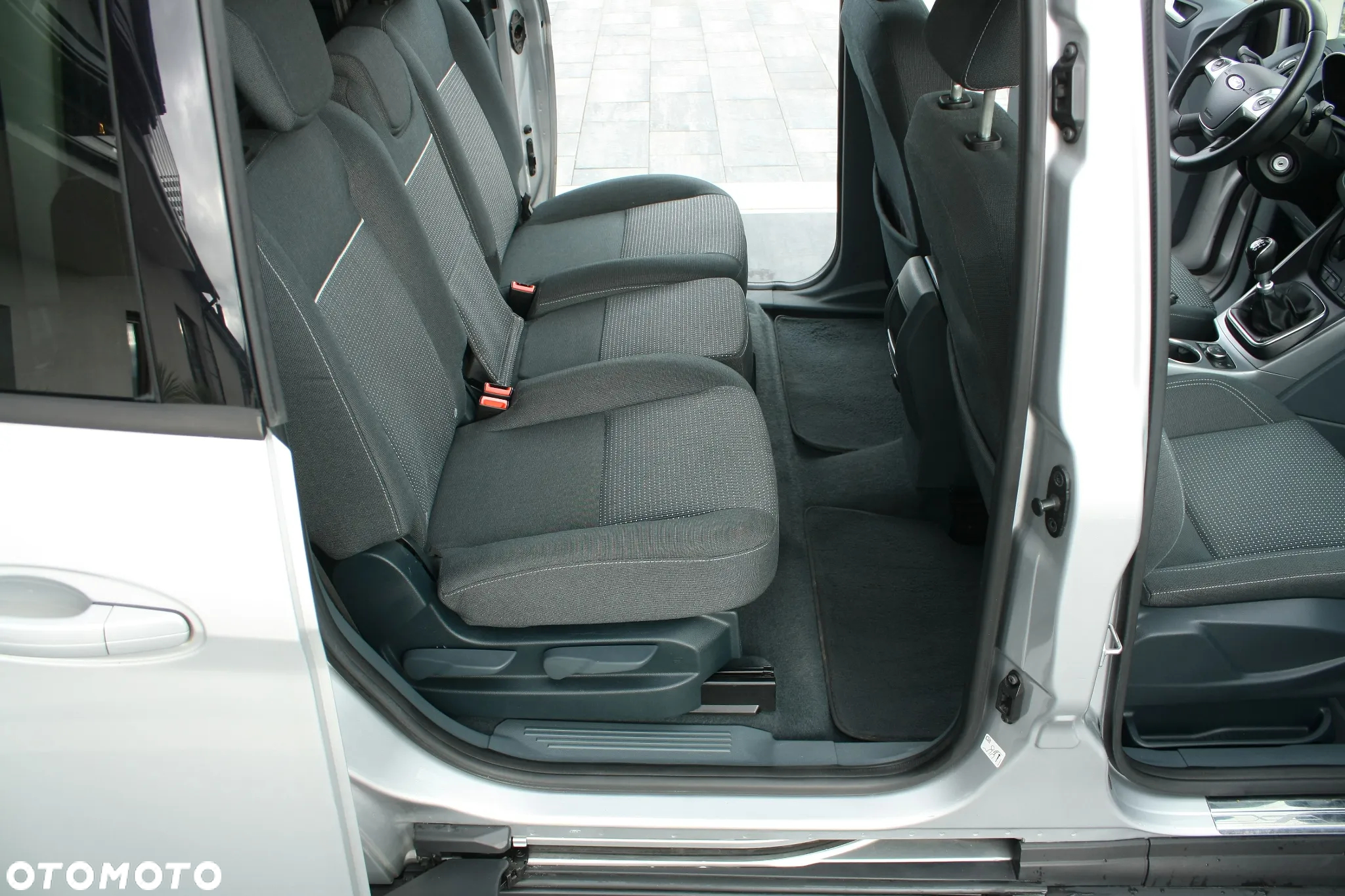 Ford Grand C-MAX 1.6 TDCi Start-Stop-System SYNC Edition - 21