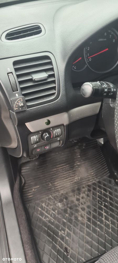 Subaru Legacy - 19
