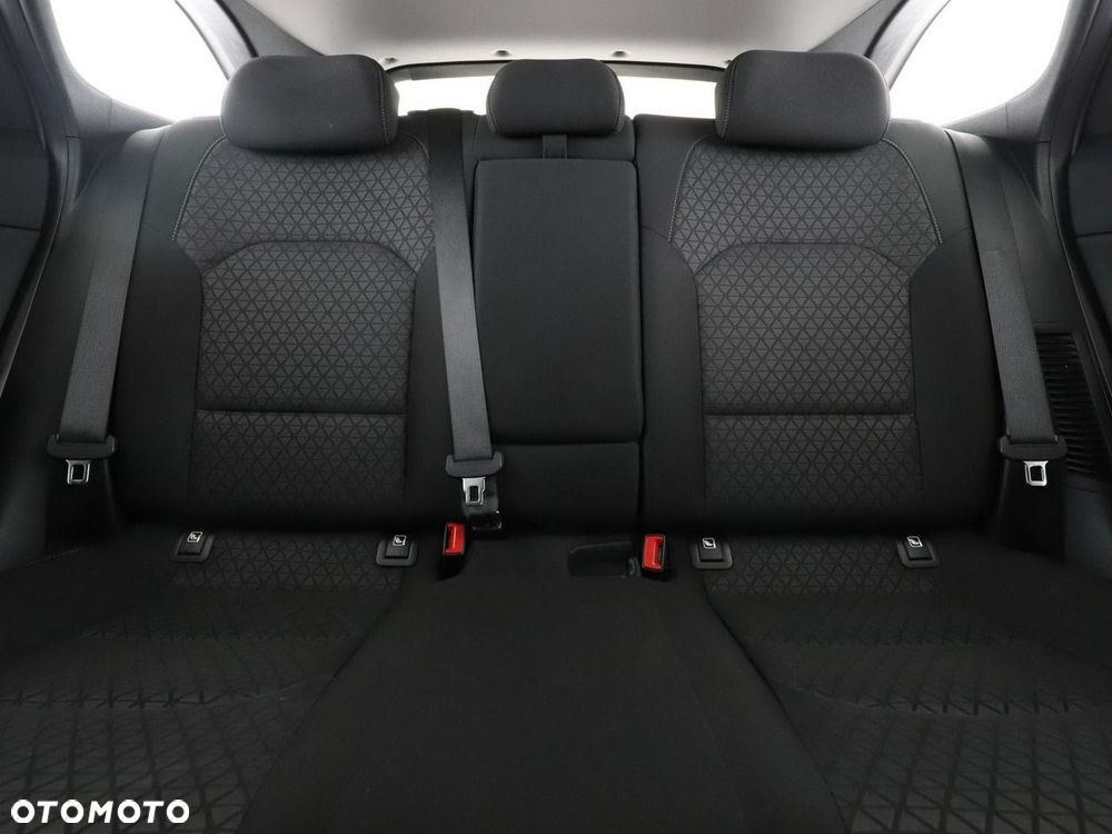 Kia Ceed 1.6 GDI DCT OPF Vision - 19