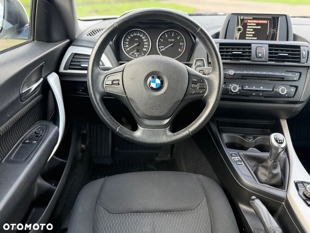 BMW Seria 1 116d - 27