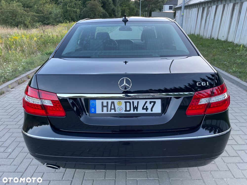 Mercedes-Benz Klasa E 200 CGI BlueEFFICIENCY 7G-TRONIC Avantgarde - 13