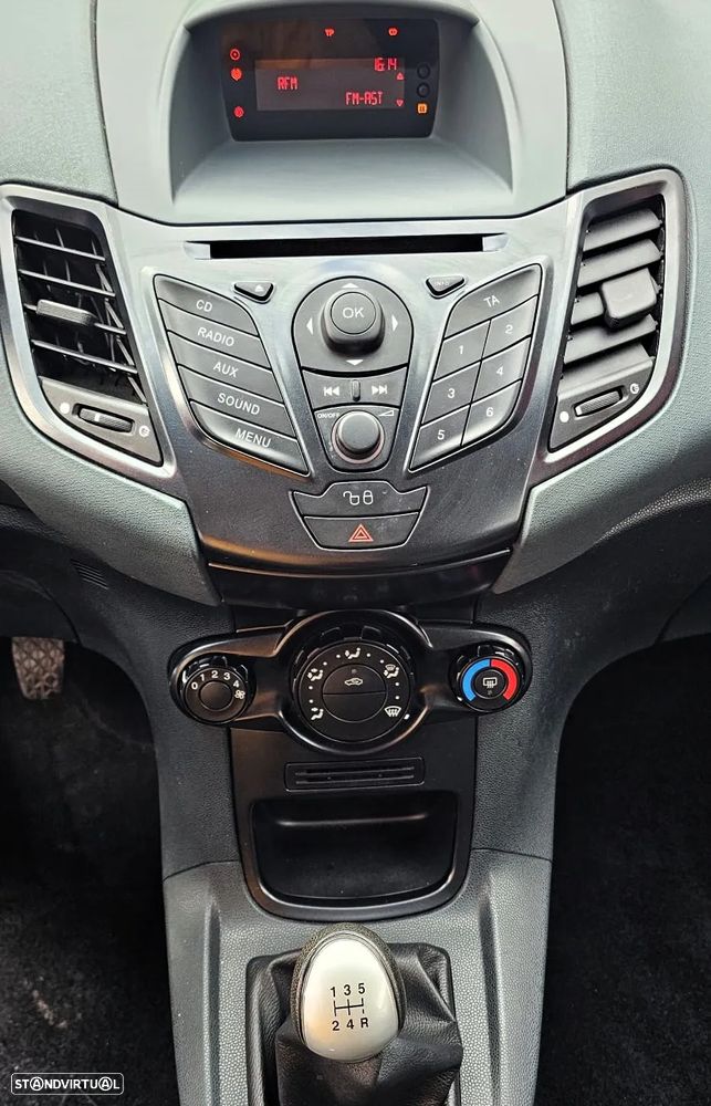 Ford Fiesta 1.4 TDCI - 10
