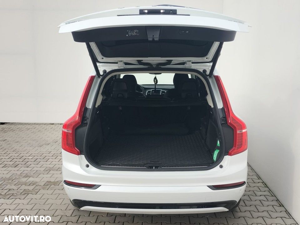 Volvo XC 90 D5 AWD Geartronic RDesign - 6