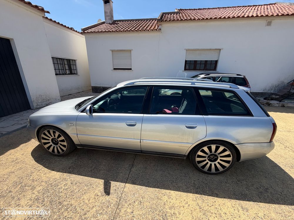 Audi A4 Avant 1.9 TDI Attraction - 9