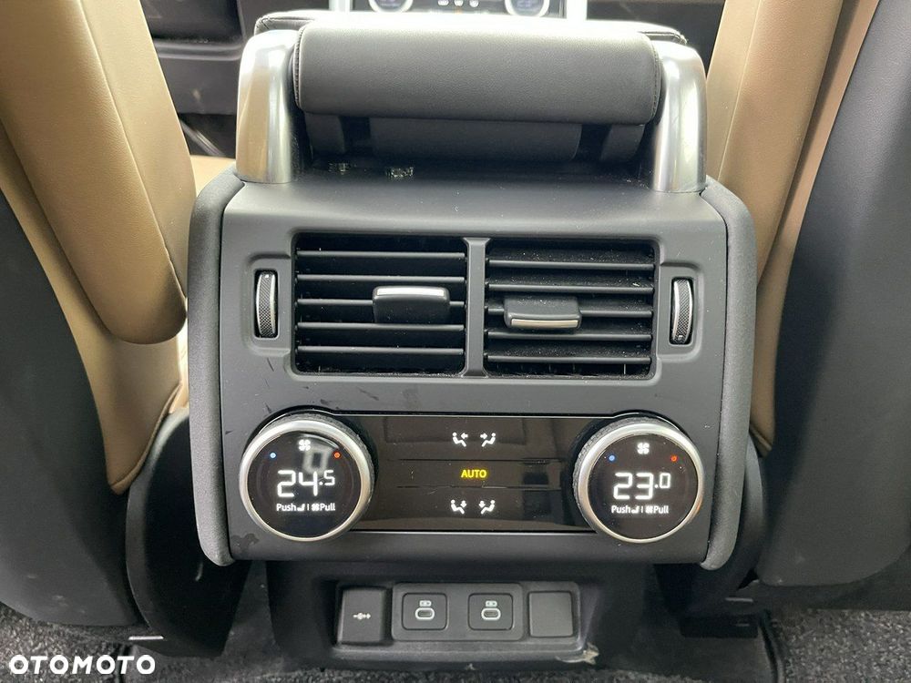 Land Rover Discovery D350 Dynamic HSE - 17