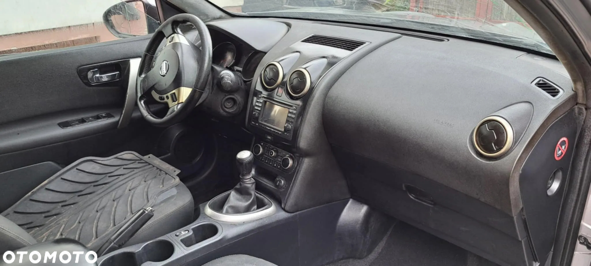 Nissan Qashqai 1.5 dCi 360 - 6