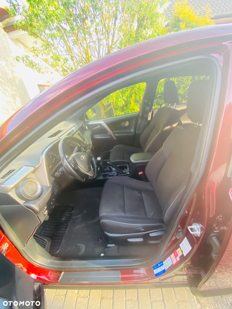 Toyota RAV4 2.0 D-4D Premium 4x2 - 6